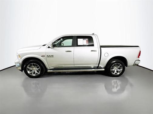 2017 RAM 1500 Limited Crew Cab 4x4 5'7' Box