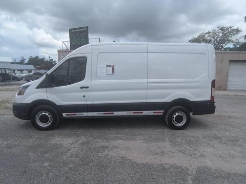 Oxford White 2024 Ford Transit-250 Base