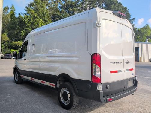 Oxford White 2024 Ford Transit-250 Base