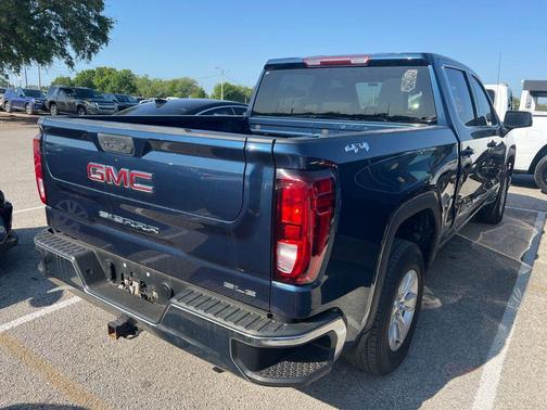 Pacific Blue Metallic 2022 GMC Sierra 1500 SLE