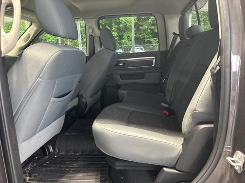 2018 RAM 3500 Big Horn Crew Cab 4x4 8' Box