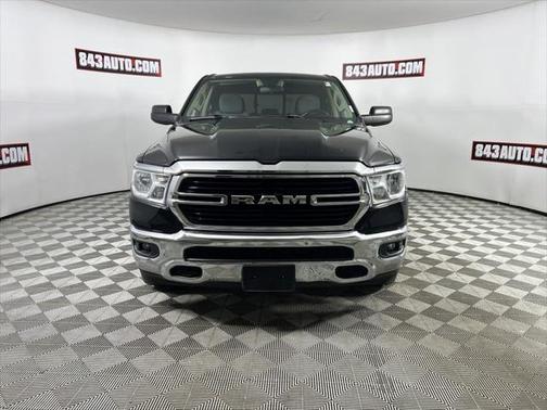 Diamond Black Crystal Pearlcoat 2019 RAM 1500 Big Horn