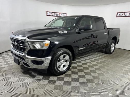 Diamond Black Crystal Pearlcoat 2019 RAM 1500 Big Horn