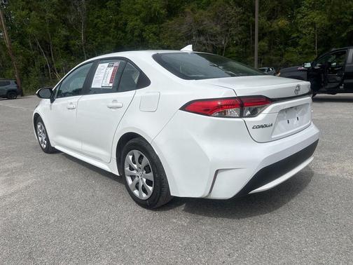 White 2022 Toyota Corolla LE
