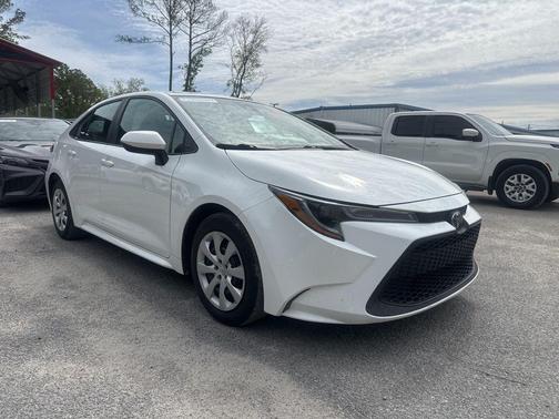 White 2022 Toyota Corolla LE