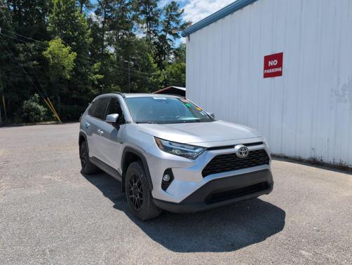 Silver Sky Metallic 2024 Toyota RAV4 XLE