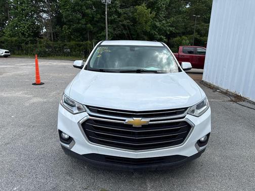 Summit White 2019 Chevrolet Traverse LT Cloth