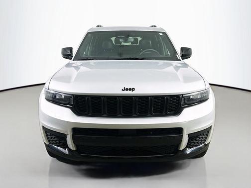 Silver Zynith 2023 Jeep Grand Cherokee L Altitude