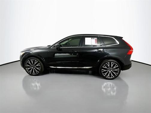 2022 Volvo XC60 B5 Inscription