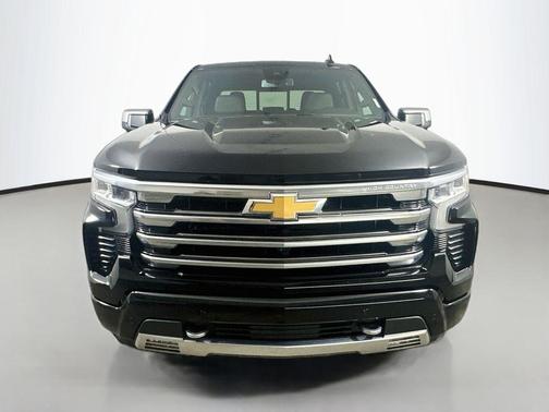 Black 2024 Chevrolet Silverado 1500 High Country