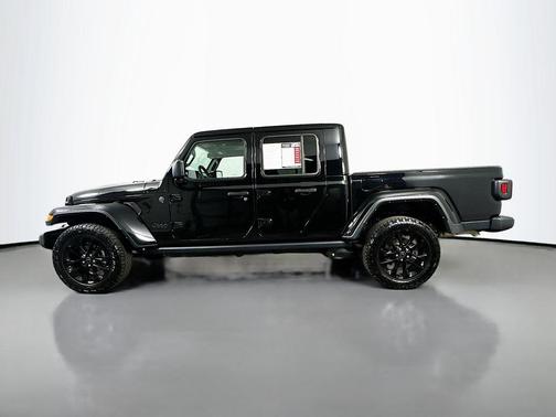 Black Clearcoat 2024 Jeep Gladiator Nighthawk