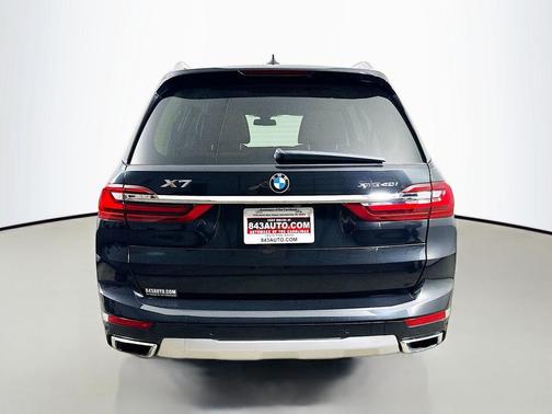Black Sapphire Metallic 2020 BMW X7 xDrive40i