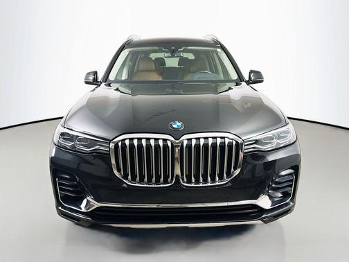 Black Sapphire Metallic 2020 BMW X7 xDrive40i