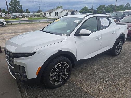 Atlas White 2025 Hyundai SANTA CRUZ Limited