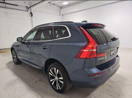 Denim Blue Metallic 2023 Volvo XC60 B5 Core