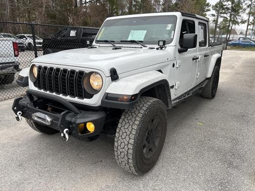 2024 Jeep Gladiator Sport S