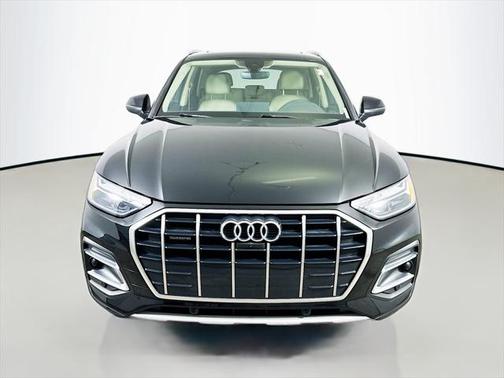 2022 Audi Q5 40 Premium Plus