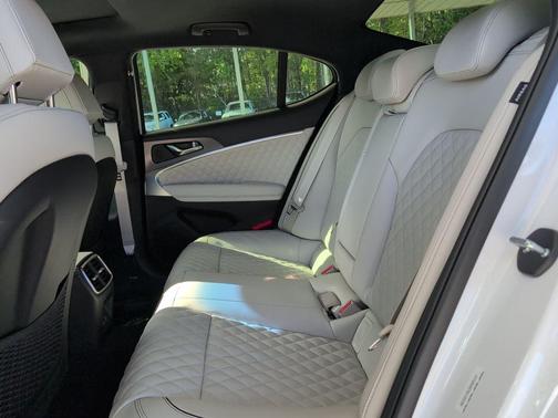 2025 Genesis G70 3.3T AWD Sport Advanced