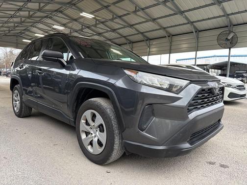 2019 Toyota RAV4 LE