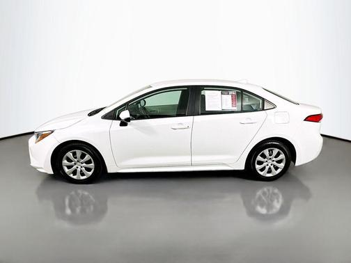 Ice 2023 Toyota Corolla LE