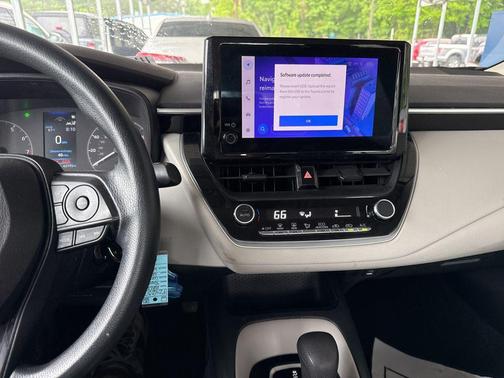 Ice 2023 Toyota Corolla LE