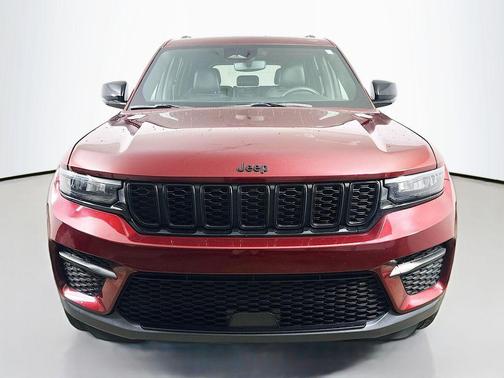 Velvet Red Pearlcoat 2022 Jeep Grand Cherokee Altitude