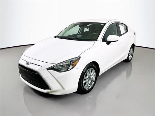 2017 Toyota Yaris iA Base