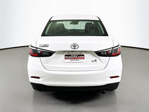 2017 Toyota Yaris iA Base