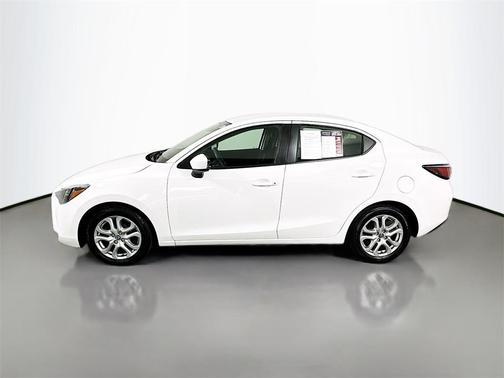 2017 Toyota Yaris iA Base