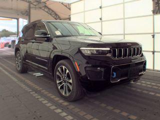 Diamond Black Crystal Pearlcoat 2022 Jeep Grand Cherokee 4xe Overland