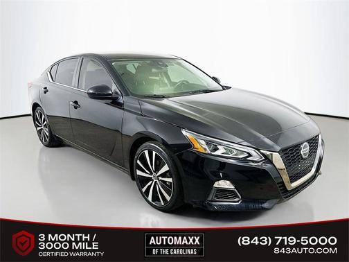 2022 Nissan Altima SR FWD