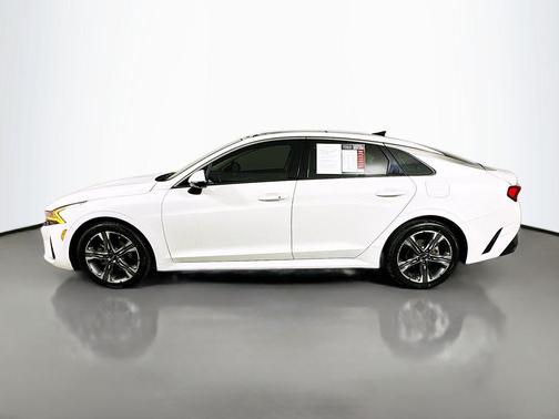 2022 Kia K5 EX
