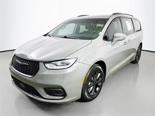 2021 Chrysler Pacifica Touring