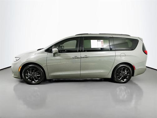 2021 Chrysler Pacifica Touring