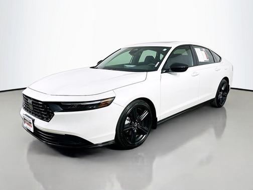 Platinum White Pearl 2025 Honda Accord Hybrid Sport-L