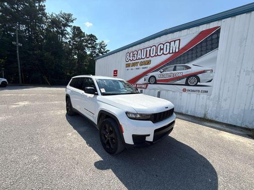 Bright White Clearcoat 2023 Jeep Grand Cherokee L Altitude