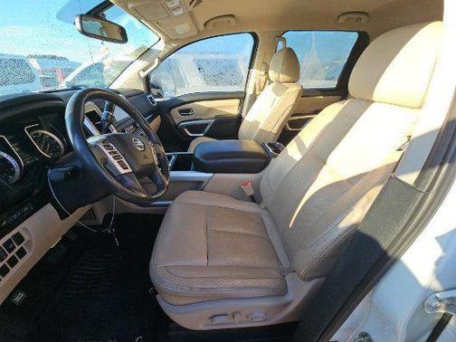 2017 Nissan Titan XD SV