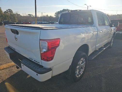 2017 Nissan Titan XD SV