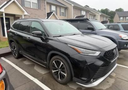 Midnight Black Metallic 2021 Toyota Highlander XSE