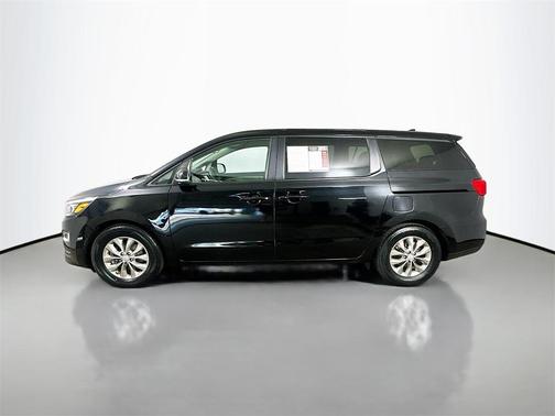 2021 Kia Sedona LX