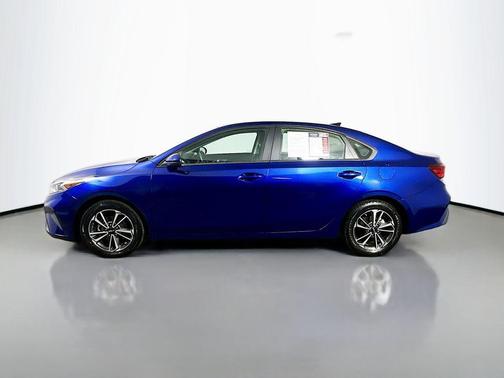 Deep Sea Blue 2022 Kia Forte LXS