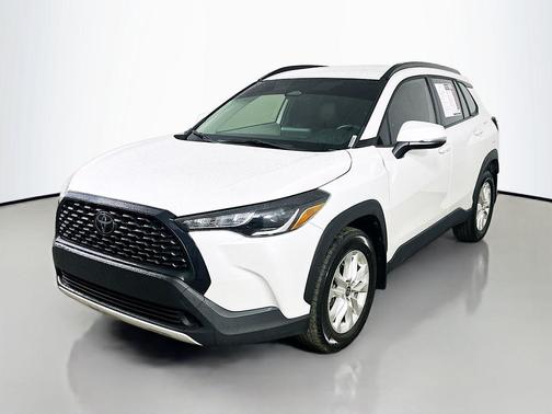 2024 Toyota Corolla Cross LE