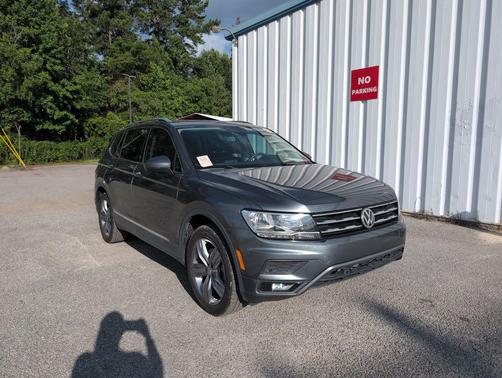 Platinum Gray Metallic 2021 Volkswagen Tiguan 2.0T SEL