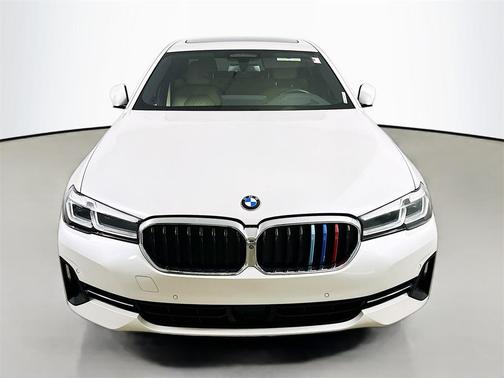 2021 BMW 530 530i