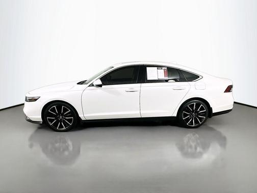 Platinum White Pearl 2023 Honda Accord Hybrid Touring