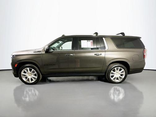 2021 Chevrolet Suburban 4WD High Country