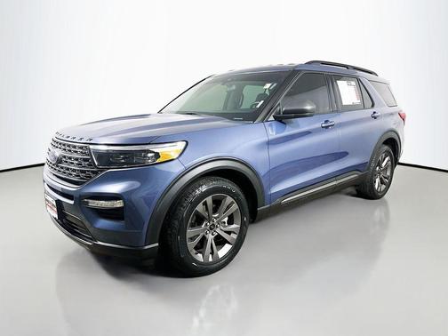 Infinite Blue Metallic Tinted Clearcoat 2021 Ford Explorer XLT
