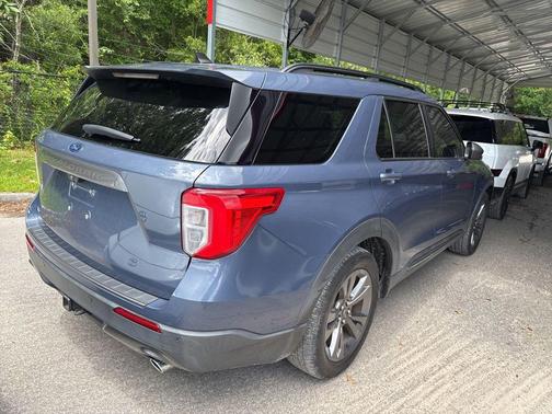 Infinite Blue Metallic Tinted Clearcoat 2021 Ford Explorer XLT