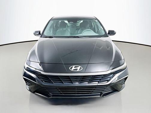 Abyss Black 2024 Hyundai ELANTRA SEL