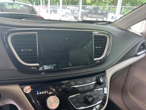 2021 Chrysler Pacifica Hybrid Touring L